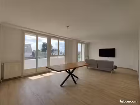 appartement avec balcons