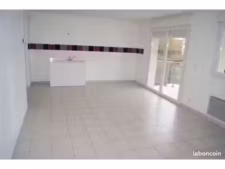 appartement t3 67 m² avec balcon et 2 parkings – vendu loué – dpe c