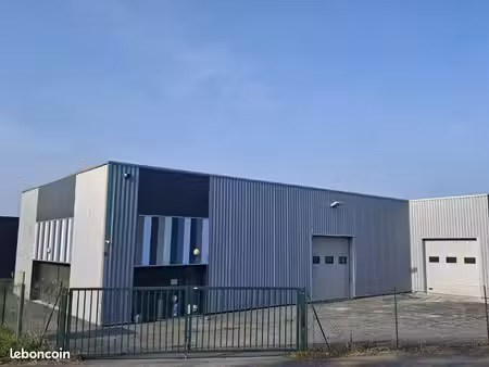 local d'activité 473 m²