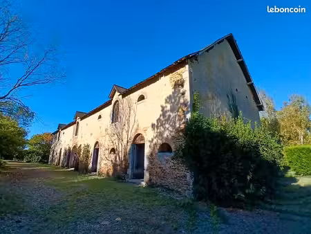 maison 1 pièce 650 m²