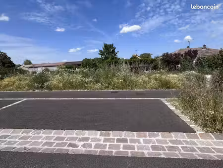 terrain 634 m² caurel