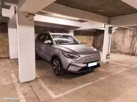 emplacement large de parking à vendre – nancy  rue de la colline  av de la libération