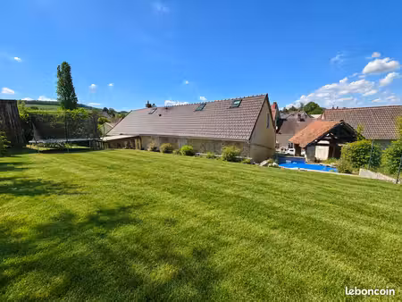 grande maison familiale rénovée – 340 m² – 7 chambres – terrain 976 m² – troissy