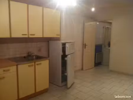 studio équipé proche ifsi et lycée