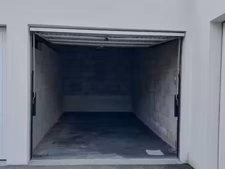 garage récent & sécurisé  hennebont centre