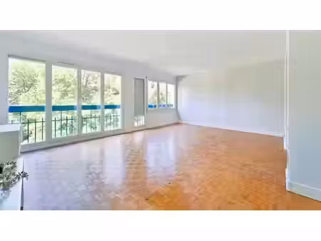 location appartement 4 pièces 110.05 m² à ville-d'avray (92410)  1 719 €