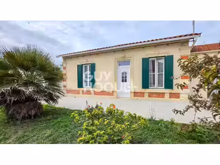 maison ancienne avec le confort du moderne – centre ville la tremblade
