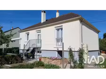 maison à saint-jean-sur-mayenne (53240)