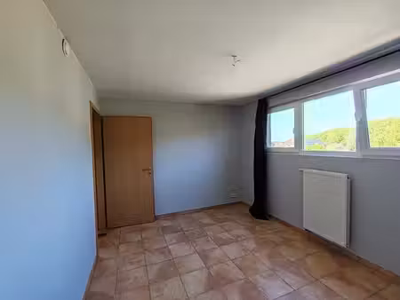 appartement 65m² à st-georges (stockay)