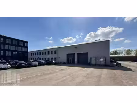 bâtiment d’entreprise à louer à asse pour € 11.958