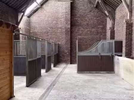 installation équestre  écurie  hangar  bâtiment