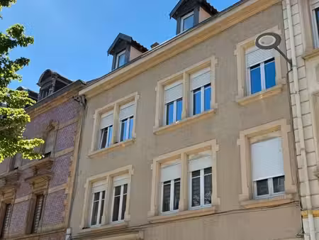 f3 metz vieux sablon  5mn place du marché  15 mn gare  pr habiter ou investir: entrée/plac