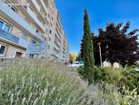 urgent au calme dans la verdure
