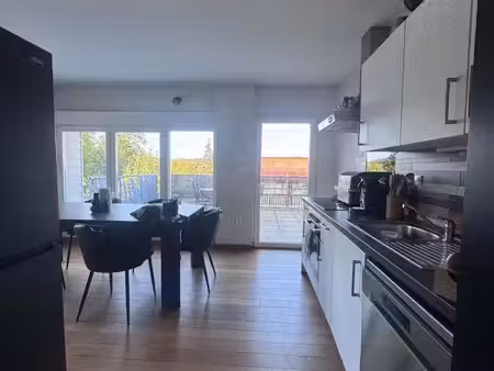 appartement atypique avec terrasse