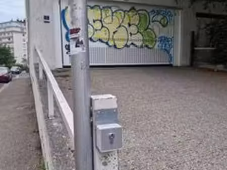 vente garage centre ville