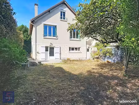 maison 4 pièces 137 m²