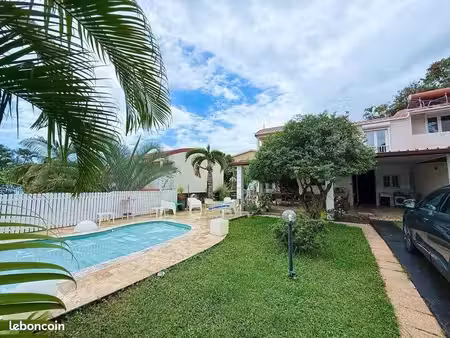 à vendre maison de 169 m² à la possession