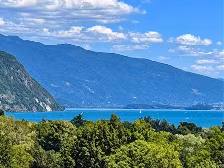 maison contemporaine 133 m² – vue lac du bourget – piscine chauffée – double garage - dpe 