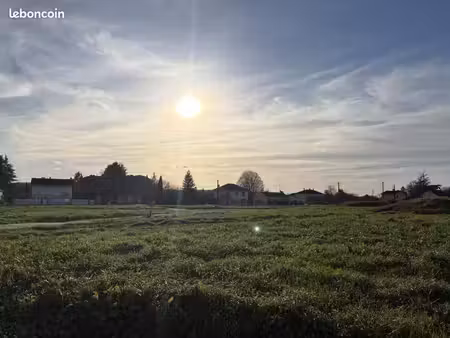 terrain 889 m² antonne et trigonant