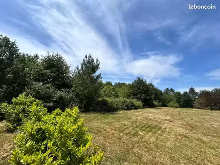 terrain 3 300 m² vaunac
