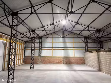 hangar à louer