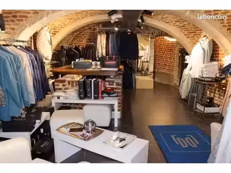 local commercial 127 m²