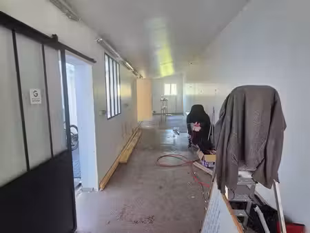 local commercial 137 m² avec espace extérieur – disponible immédiatement