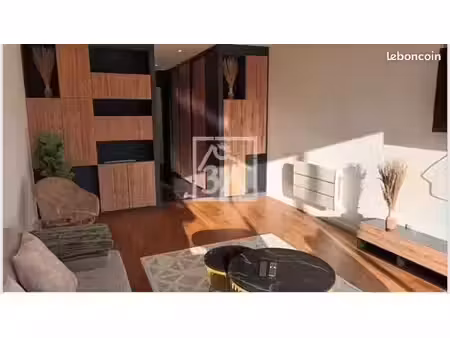 maison 5 pièces 106 m²