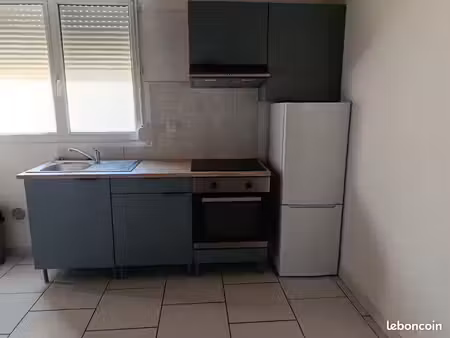 petit plein-pied a louer