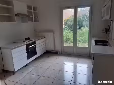 bouchain  t3 avec jardin