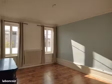 appartement : grand t2