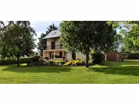 grande maison familiale aux alentours de rodez