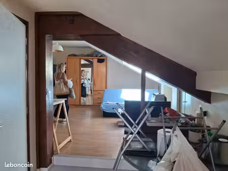 studio meublé 23 48 m² carrez – près de 32 m² au sol