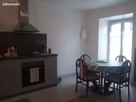 t2 de 32m2 entièrement meublé