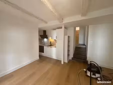 location appartement t2 entierement rénové 50m2