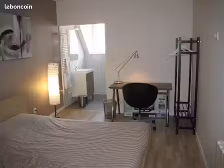 chambre meublée