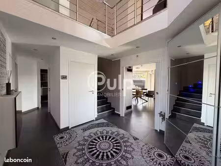 maison 7 pièces 173 m²