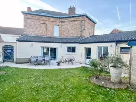 maison 8 pièces 175 m²