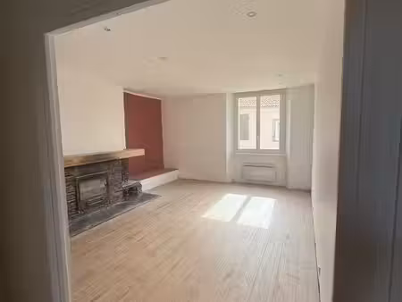 appartement 90 m² avec garage et extérieur – sauxillanges