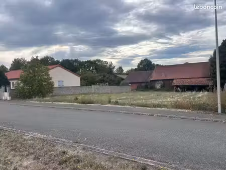 terrain viabilisé à vendre 49500