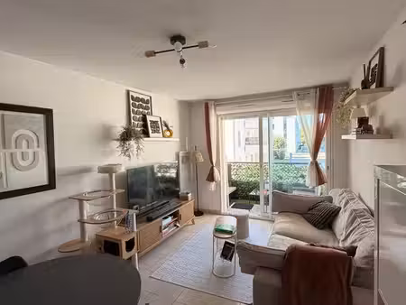 beau t2 meublé 40 m2 balcon séné poulfanc / vannes centre
