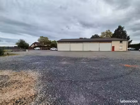 location hangar