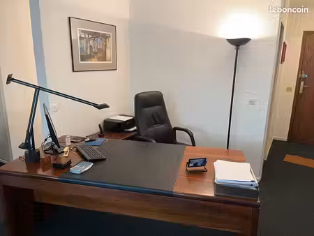 loue bureau equipé centre ville pau