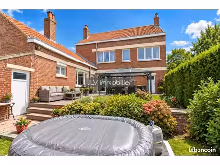 maison 6 pièces 187 m²