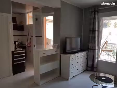 vends studio 39 m2 à amélie les bains