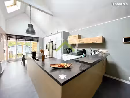 maison 5 pièces 170 m²