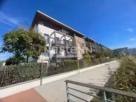 à louer : appartement moderne meublé de 3 pièces à l’isle-adam !