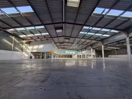 neuilly-sur-marne a louer bâtiment indépendant de 3 715m²