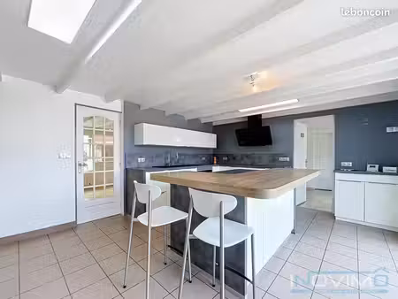 maison 5 pièces 159 m²