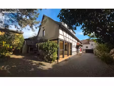 maison de ville 4 pièces 160 m²